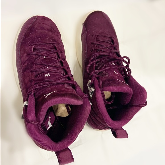 Air Jordan 12 Retro BG Bordeaux - Picture 2 of 5